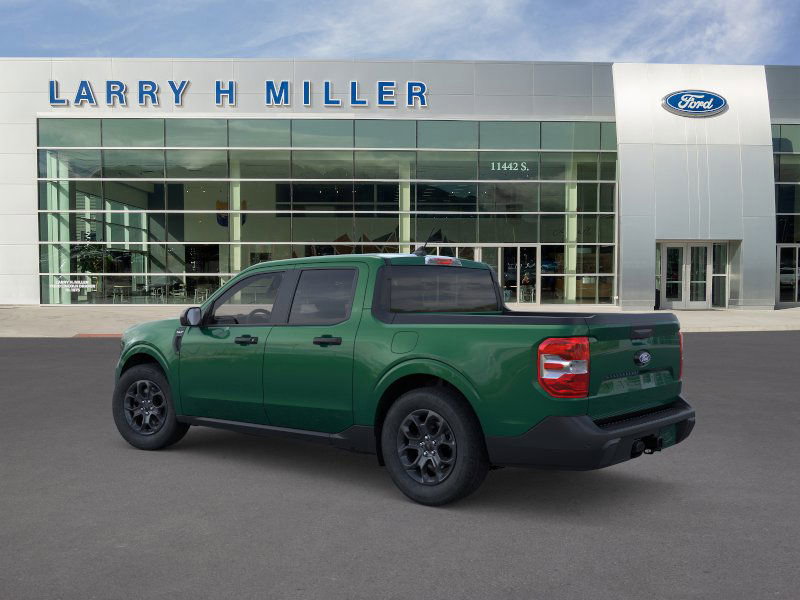 2025 Ford Maverick XLT photo 2