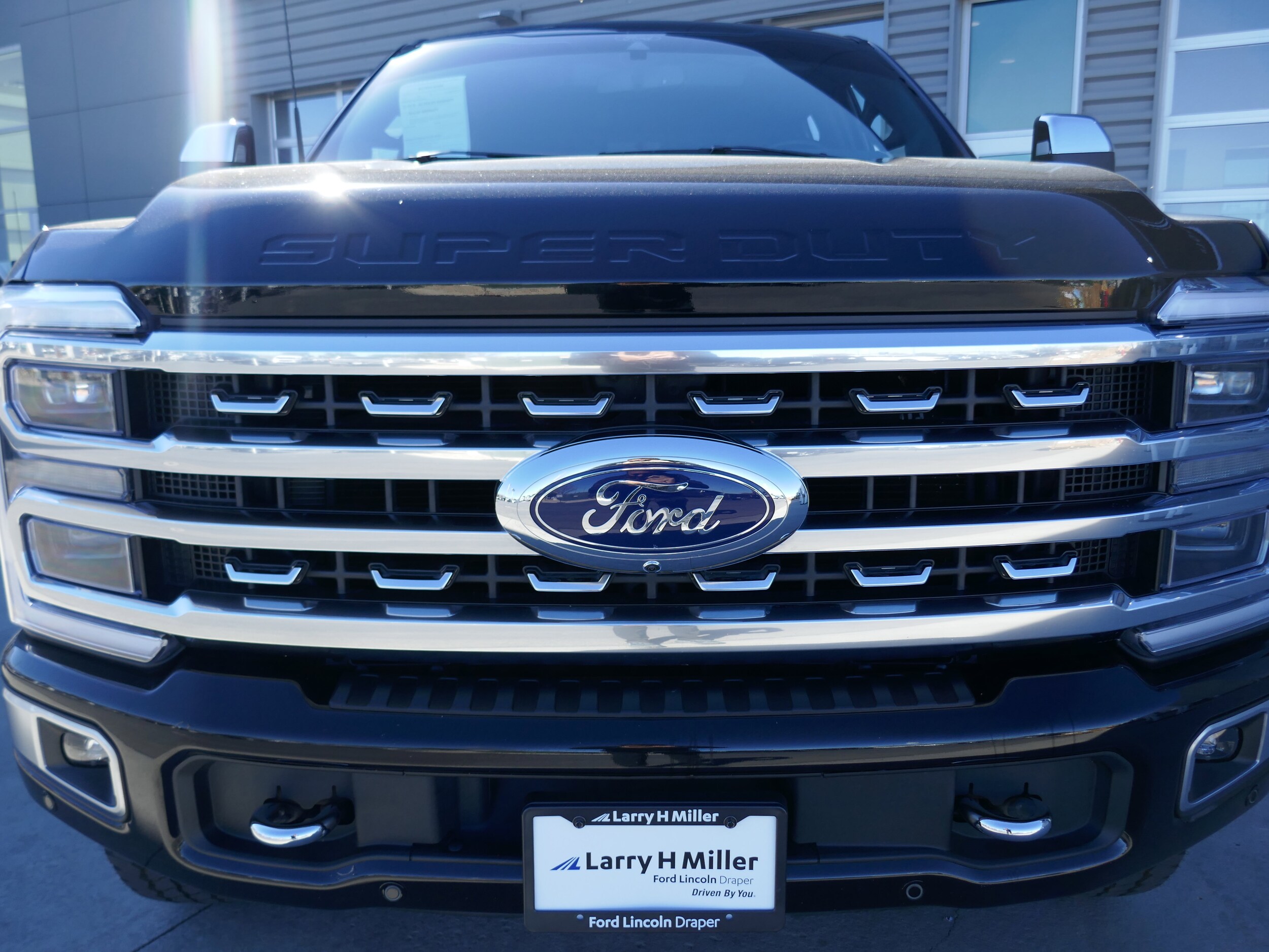 2024 Ford F-350 Platinum photo 3