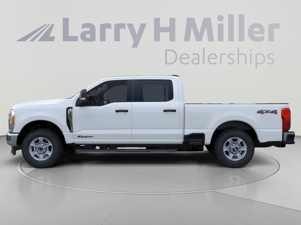 New 2026 Ford Super Duty F-350 SRW XLT 4WD Crew Cab 6-3/4' Box V8 Engine