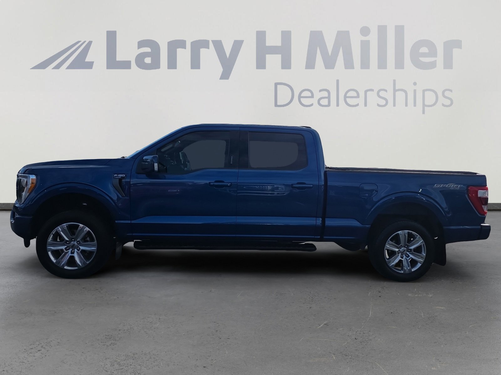 2022 Ford F-150 Lariat photo 2