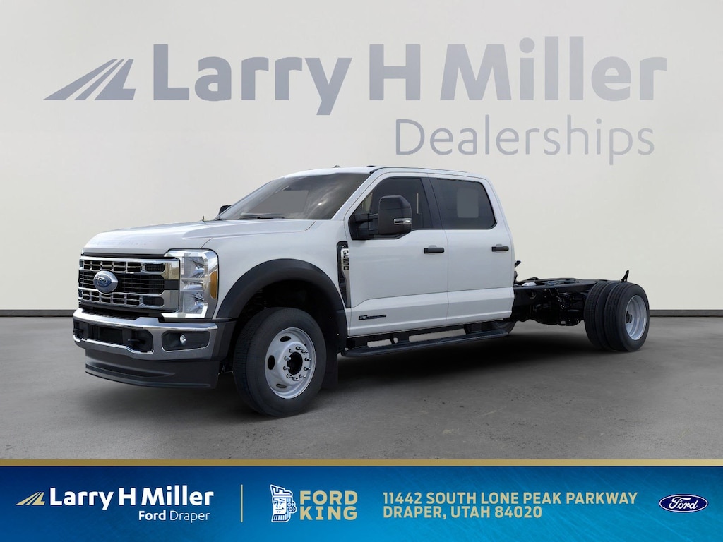 New 2026 Ford Super Duty F-550 DRW XL 4WD Crew Cab 203" WB 84" CA V8 Engine