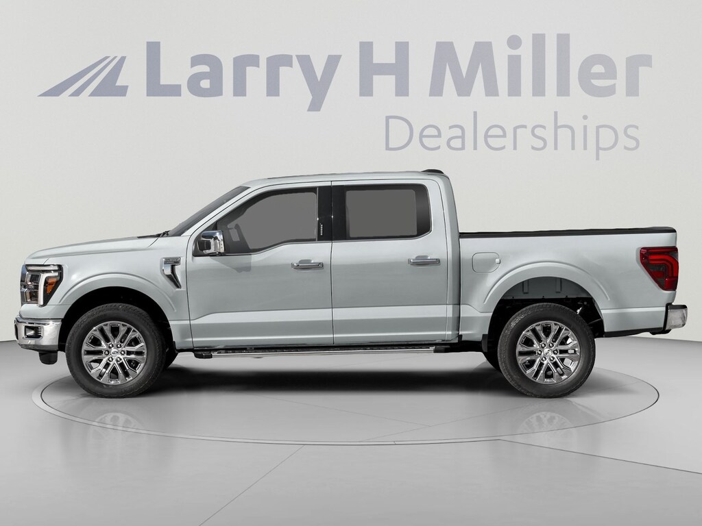 New 2026 Ford F-150 LARIAT 4WD SuperCrew 5-1/2' Box V6 Engine