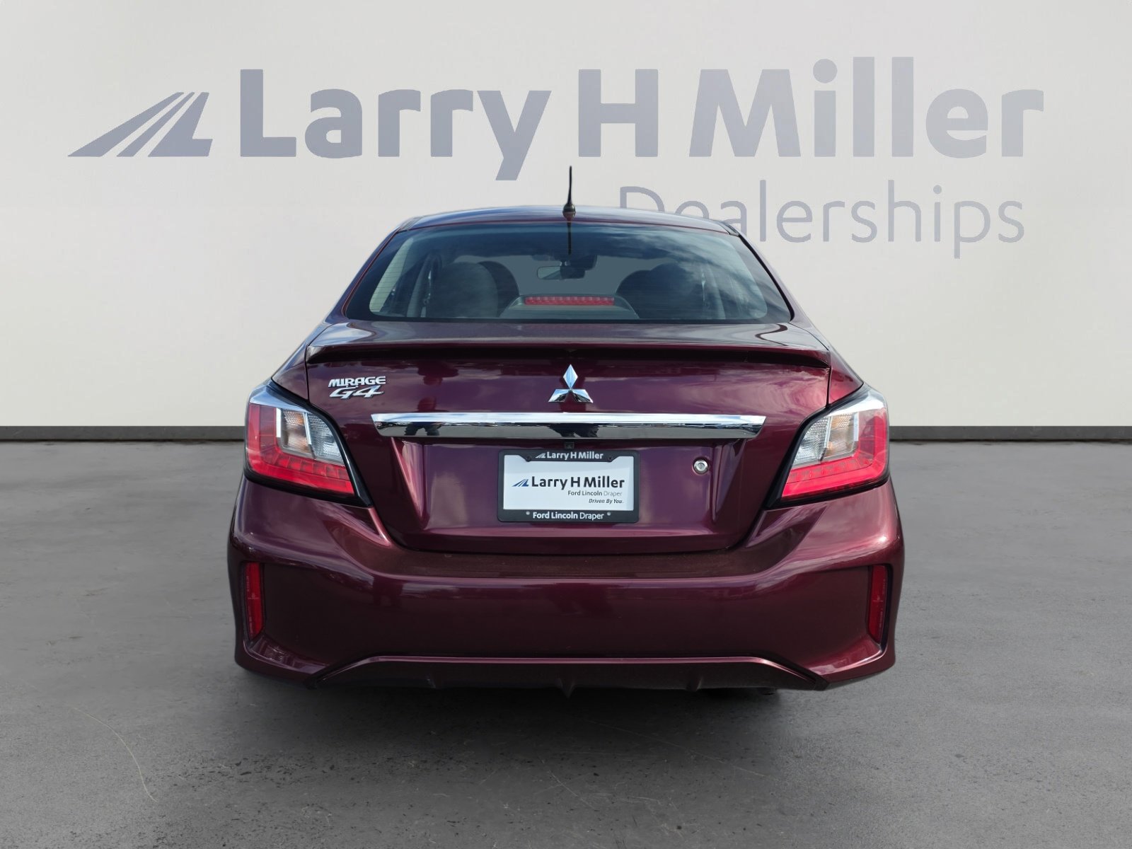 2022 Mitsubishi Mirage G4 Black Edition photo 4