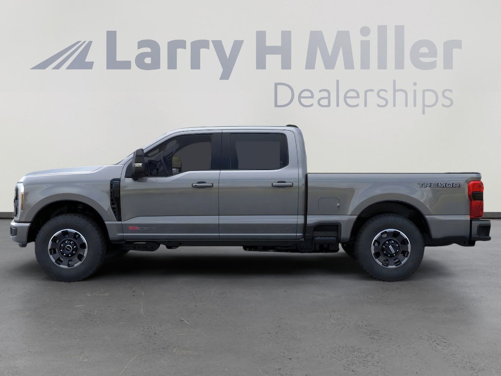 New 2026 Ford Super Duty F-250 SRW LARIAT 4WD Crew Cab 6-3/4' Box V8 Engine