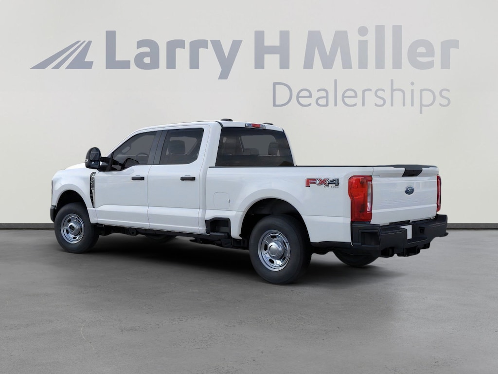 New 2026 Ford Super Duty F-250 SRW XL 4WD Crew Cab 8' Box V8 Engine