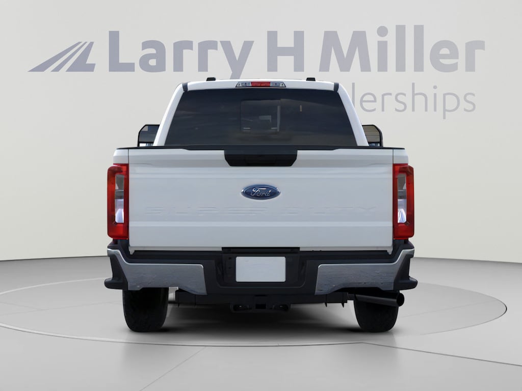 New 2026 Ford Super Duty F-350 SRW XL 4WD Crew Cab 8' Box V8 Engine