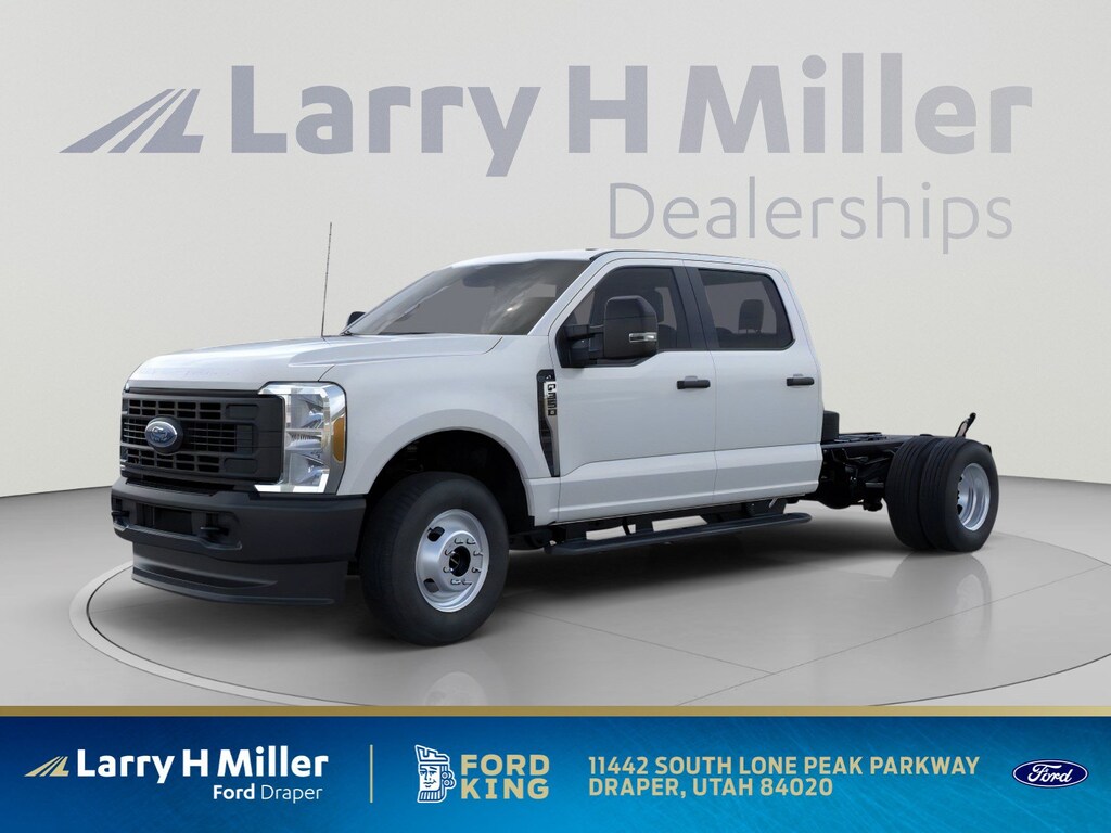 New 2026 Ford Super Duty F-350 DRW XL 4WD Crew Cab 179" WB 60" CA V8 Engine
