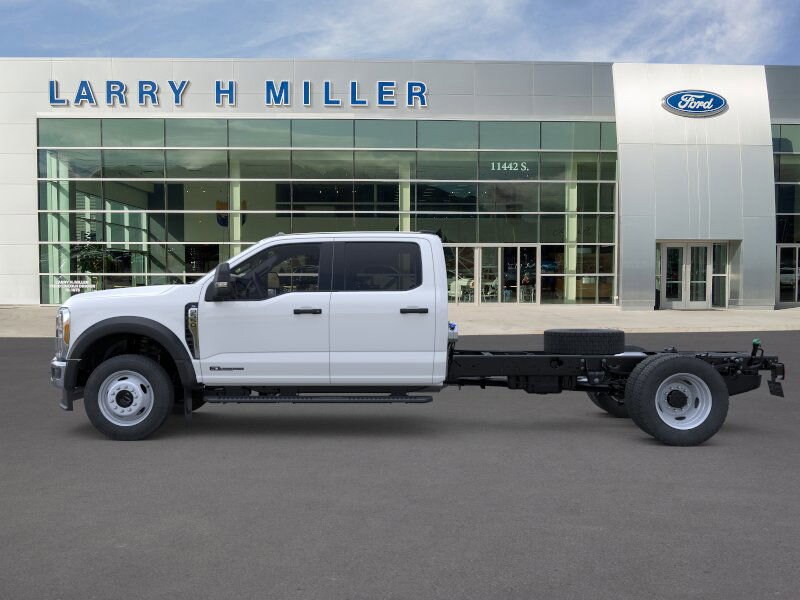 2026 Ford F-550 XL photo 3