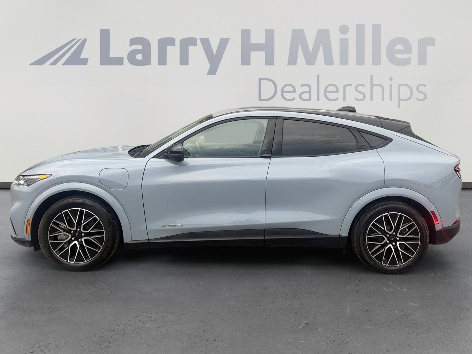 Used 2025 Ford Mustang Mach-E Premium AWD with VIN 3FMTK3SU1SMA42455 for sale in Draper, UT