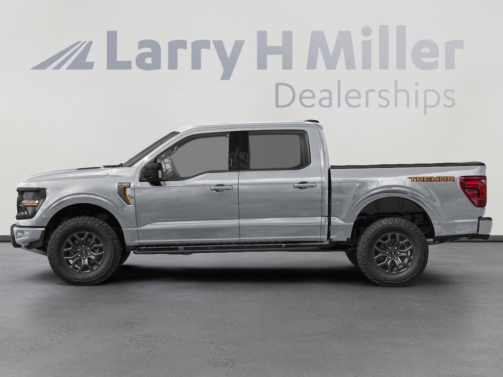 New 2025 Ford F-150 Tremor 4WD SuperCrew 5-1/2' Box V8 Engine