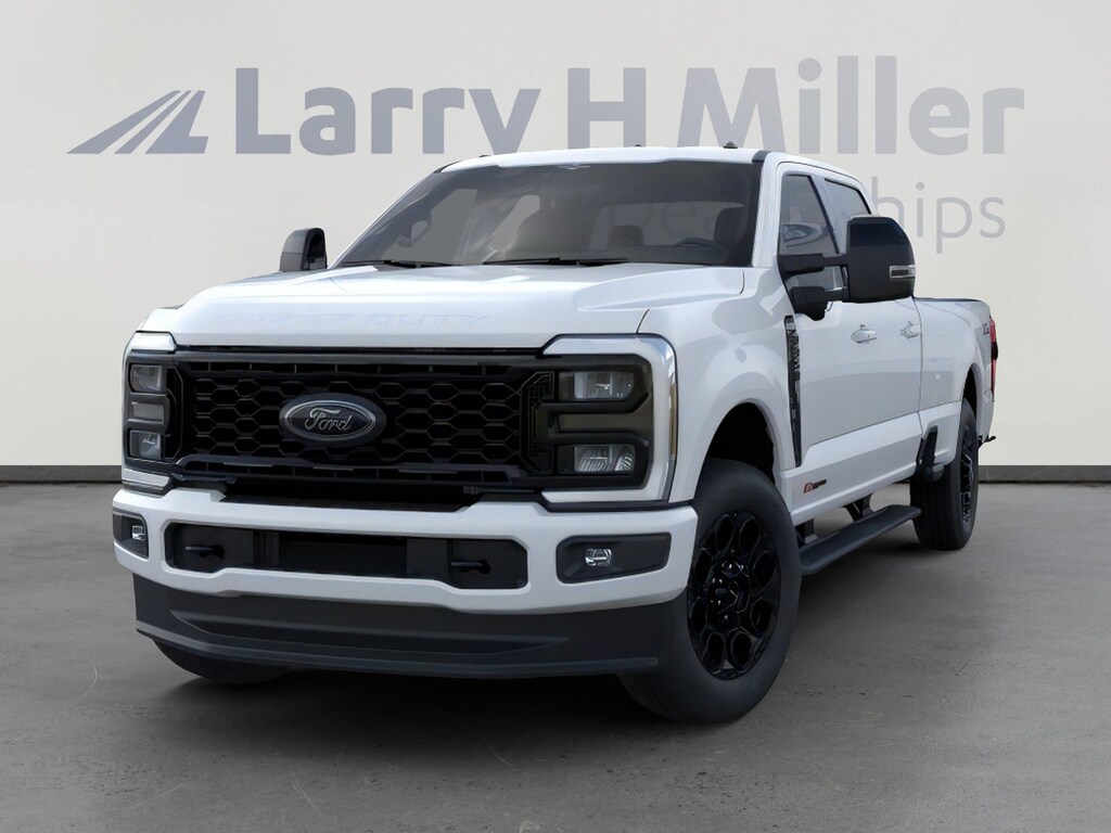 New 2026 Ford Super Duty F-350 SRW LARIAT 4WD Crew Cab 8' Box V8 Engine