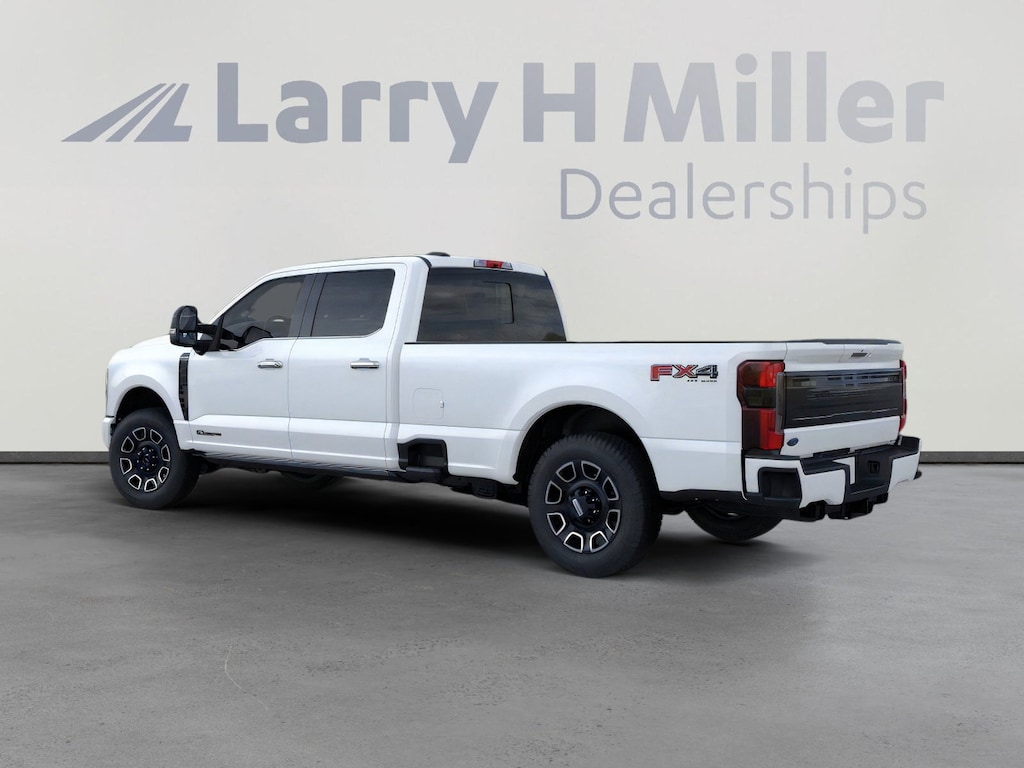 New 2026 Ford Super Duty F-350 SRW Platinum 4WD Crew Cab 6-3/4' Box V8 Engine