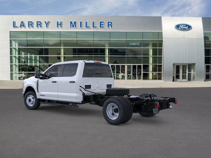 2025 Ford F-350 XL photo 4