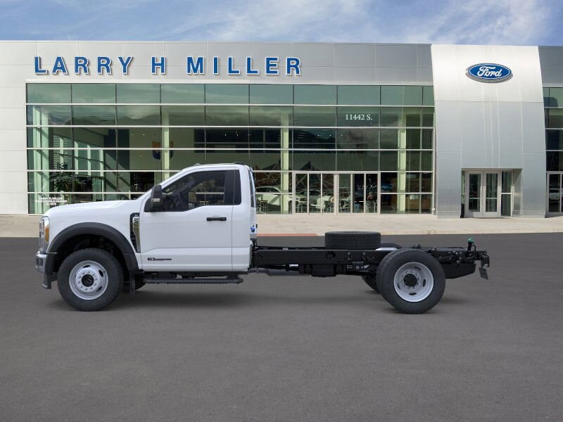 2025 Ford F-450 XL photo 3