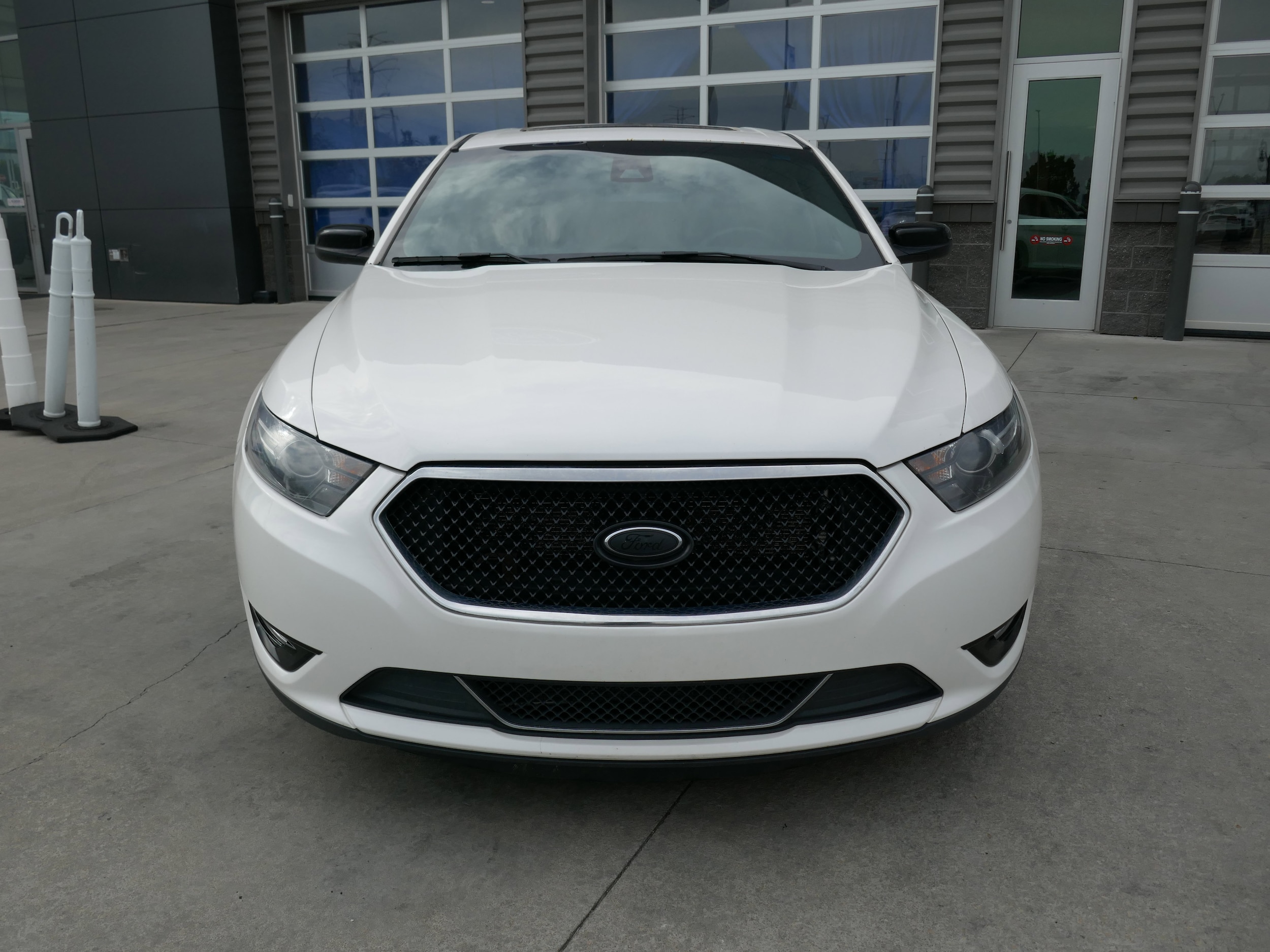Used 2016 Ford Taurus SHO with VIN 1FAHP2KT3GG138981 for sale in Draper, UT