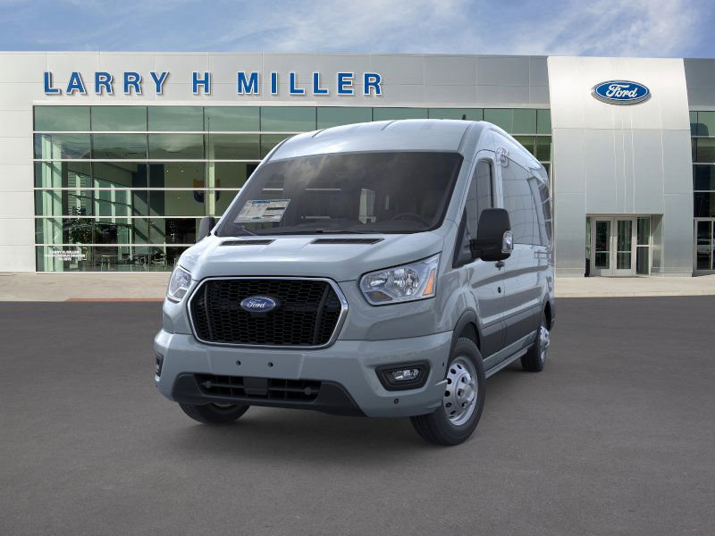2025 Ford Transit Passenger XLT photo 2