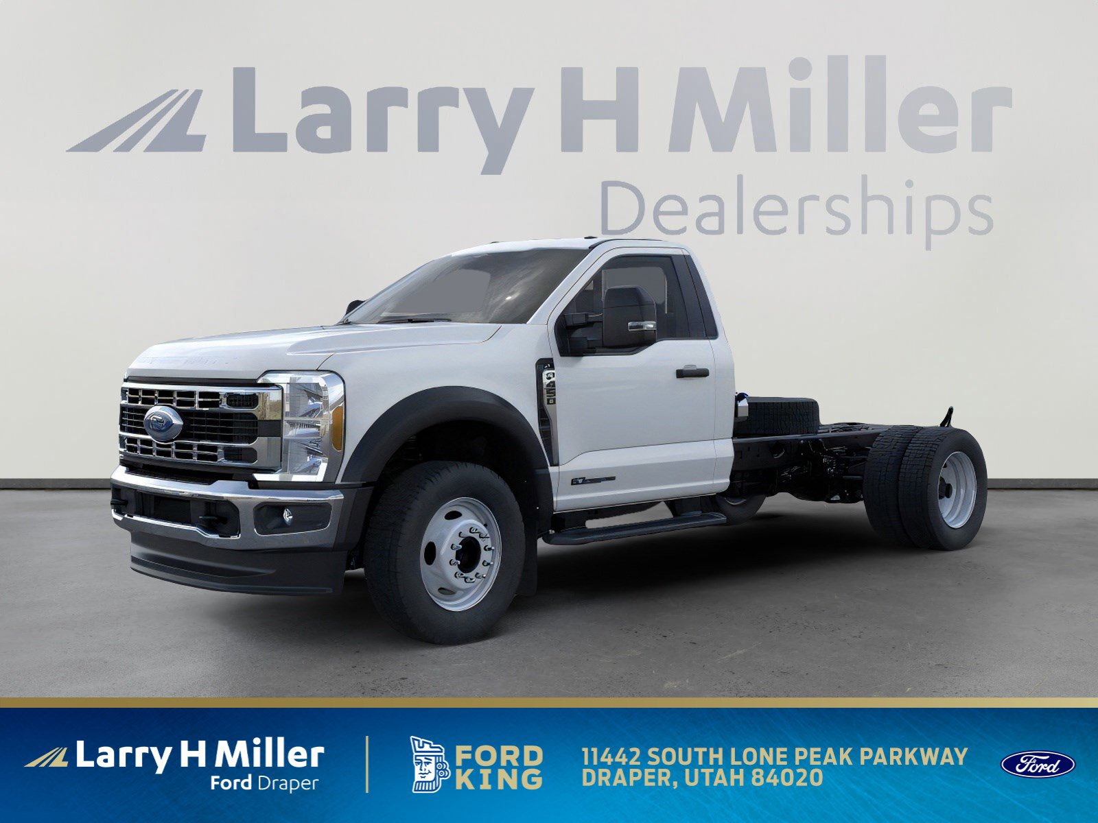 2025 Ford F-450 Super Duty Chassis Cab XL's photo