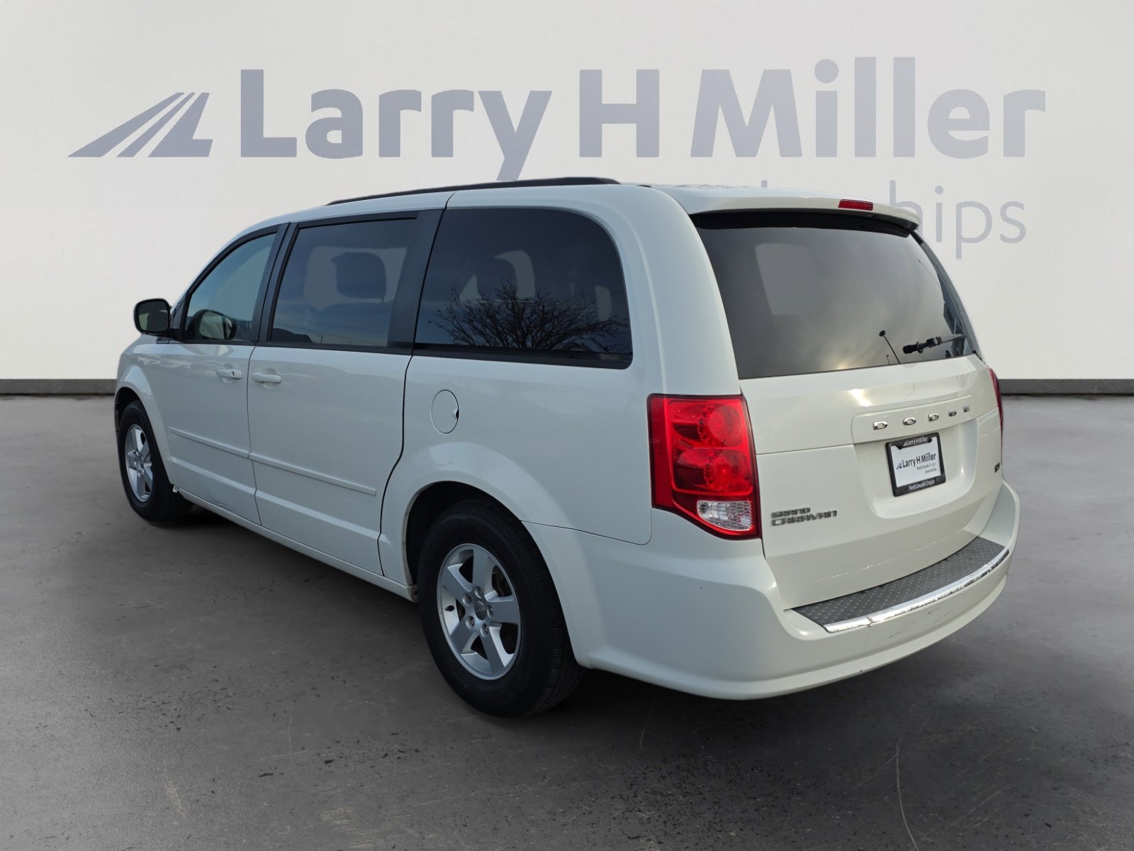 2011 Dodge Grand Caravan Mainstreet photo 2
