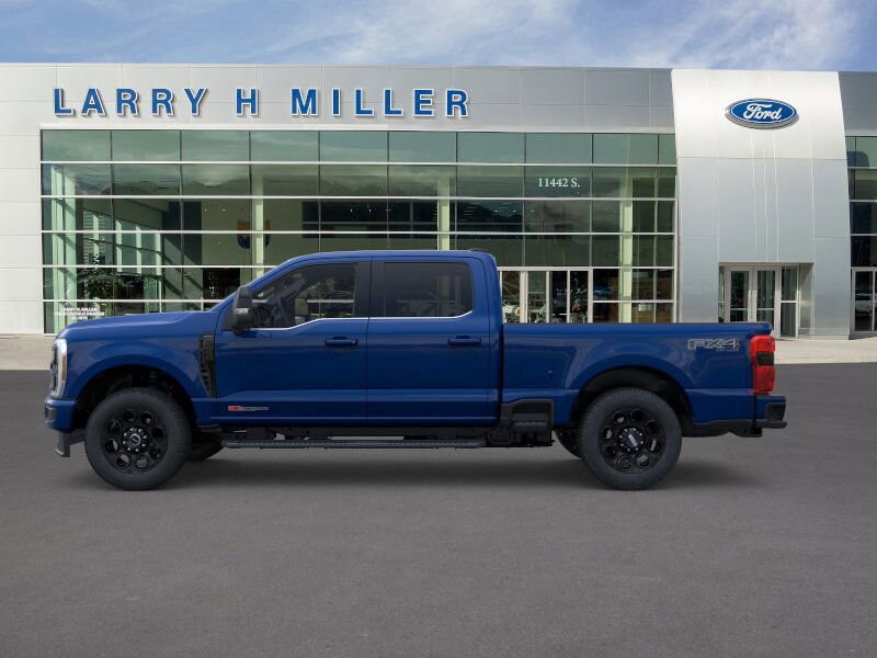 2026 Ford F-350 Lariat photo 3