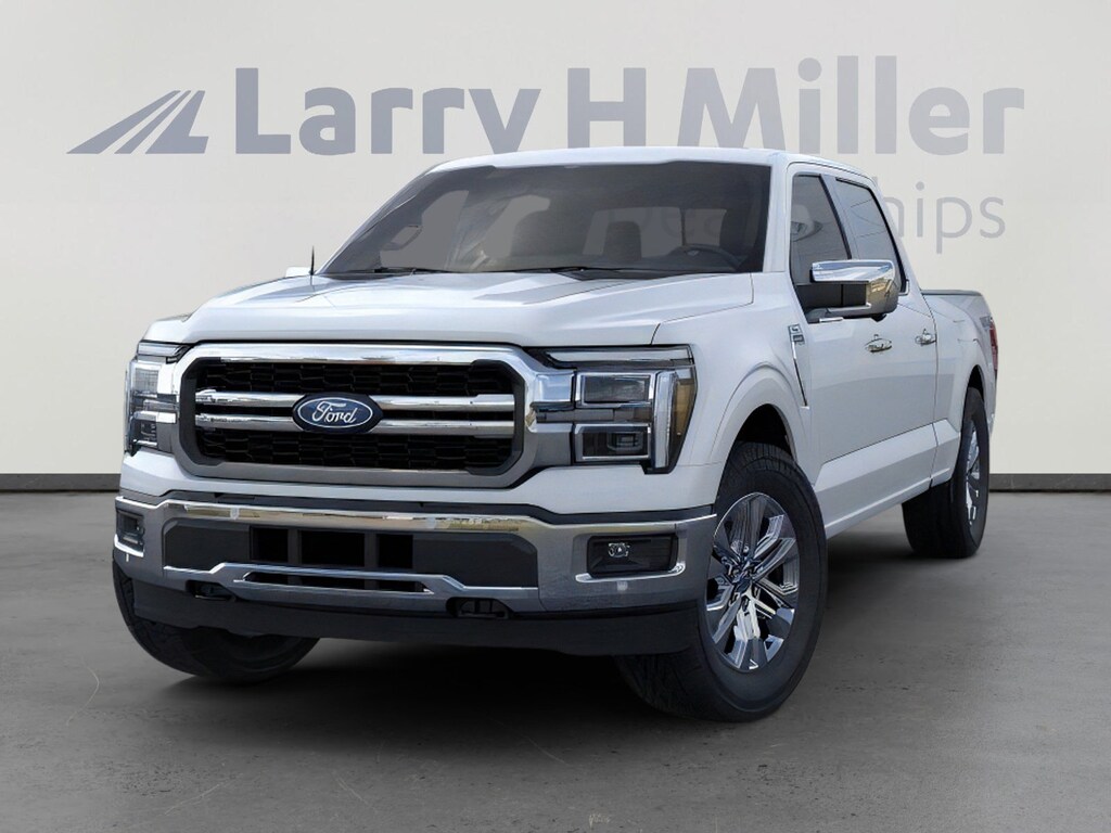 New 2025 Ford F-150 LARIAT 4WD SuperCrew 5-1/2' Box V6 Engine