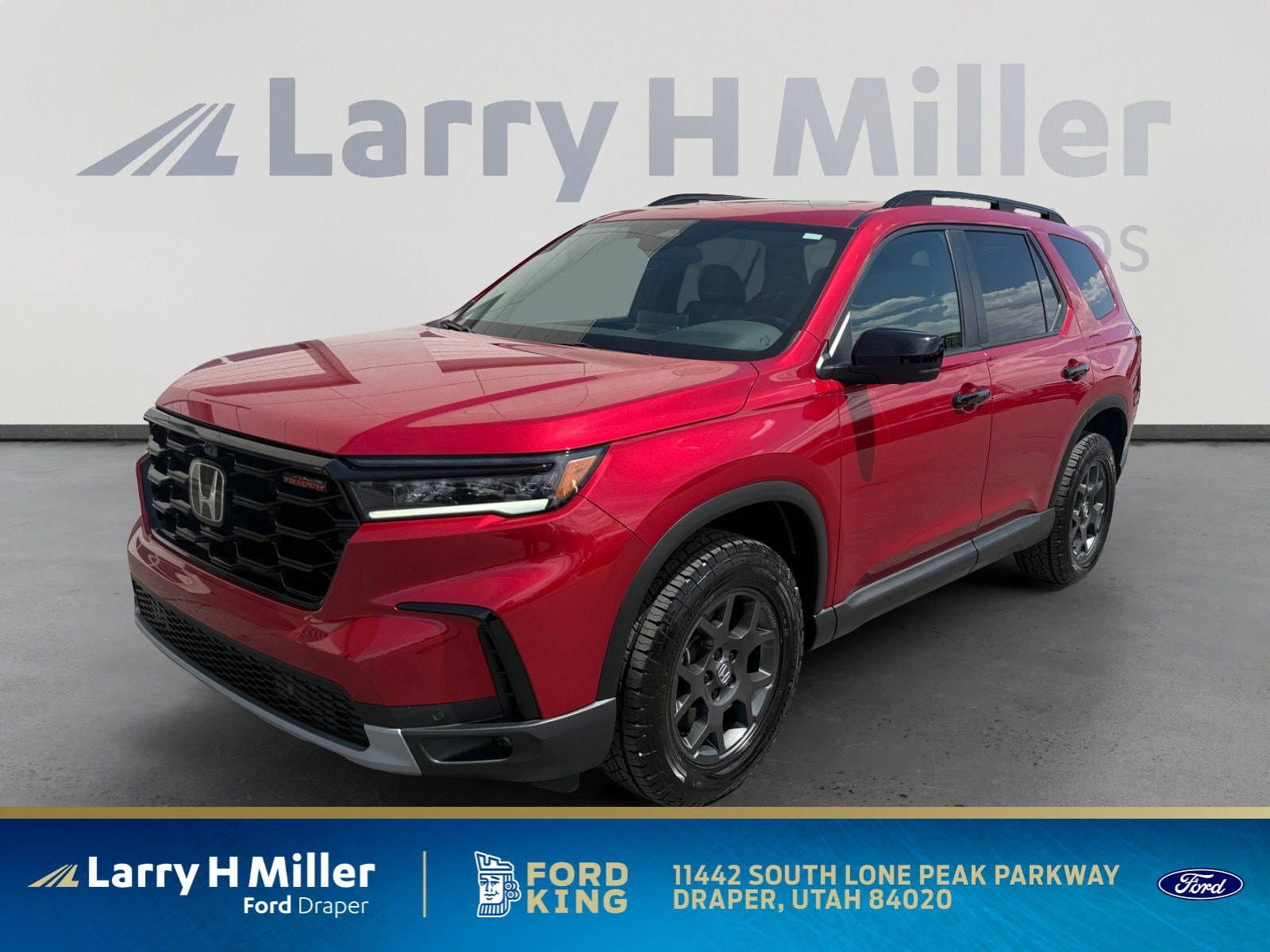 2025 Honda Pilot TrailSport AWD's photo