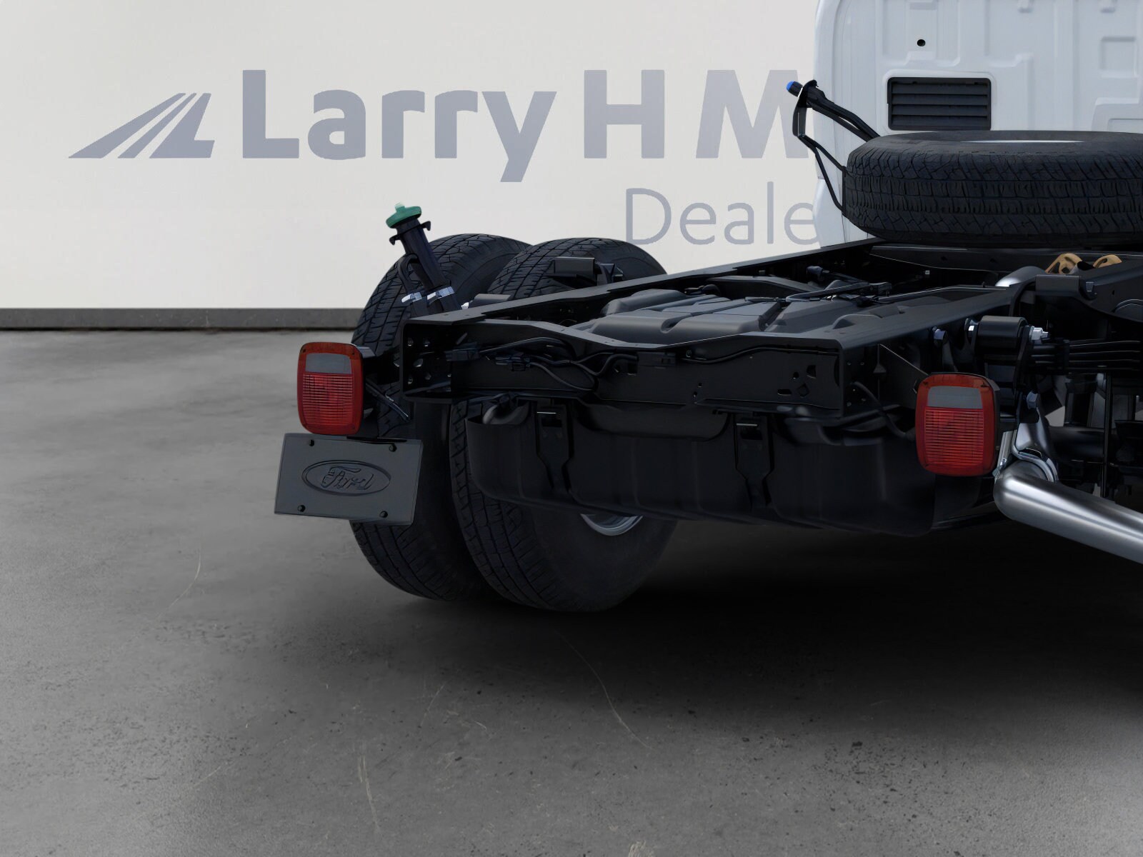 2025 Ford F-350 Super Duty Chassis Cab XL - Photo 21