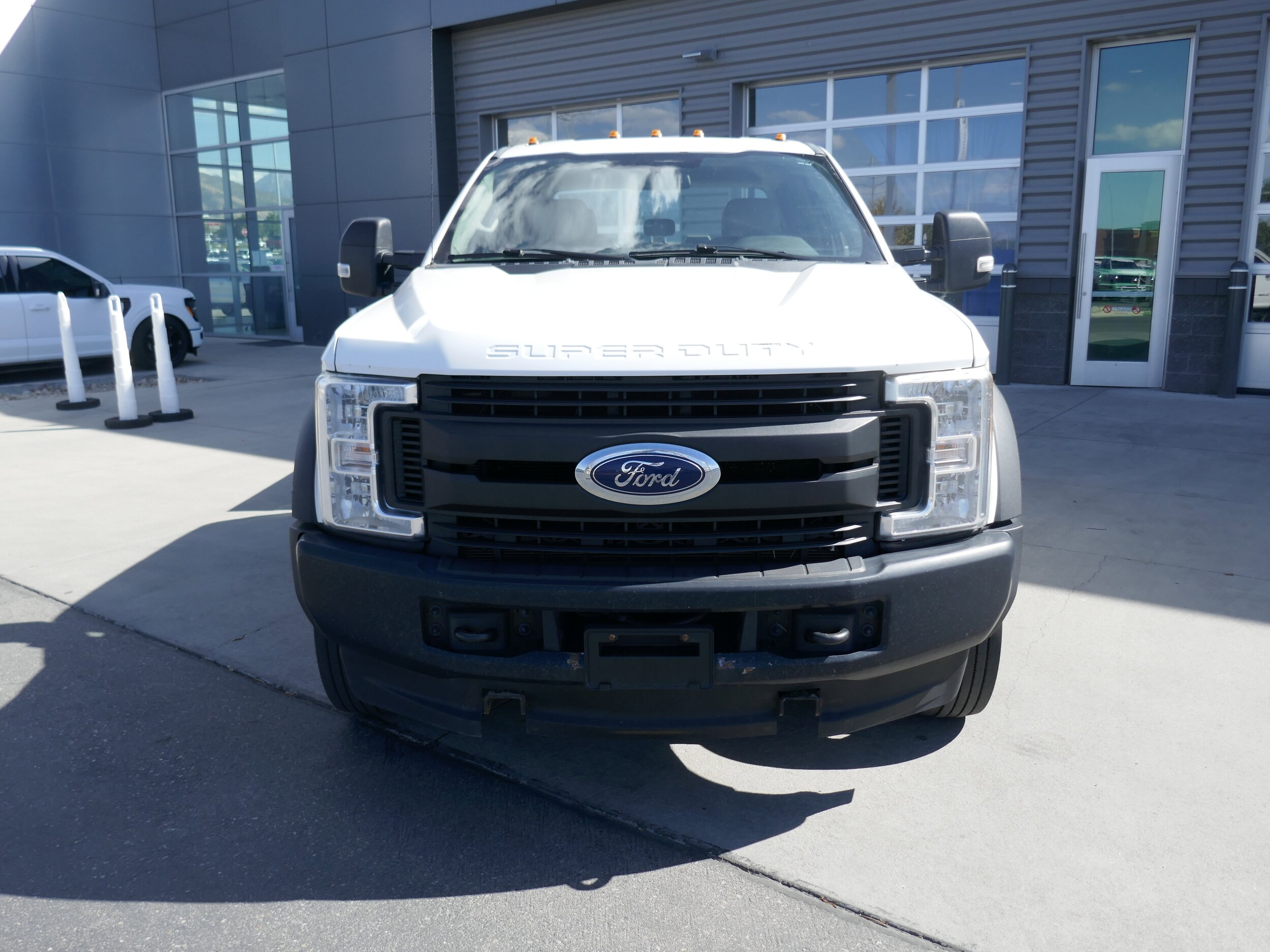 2017 Ford F-550 XL photo 2
