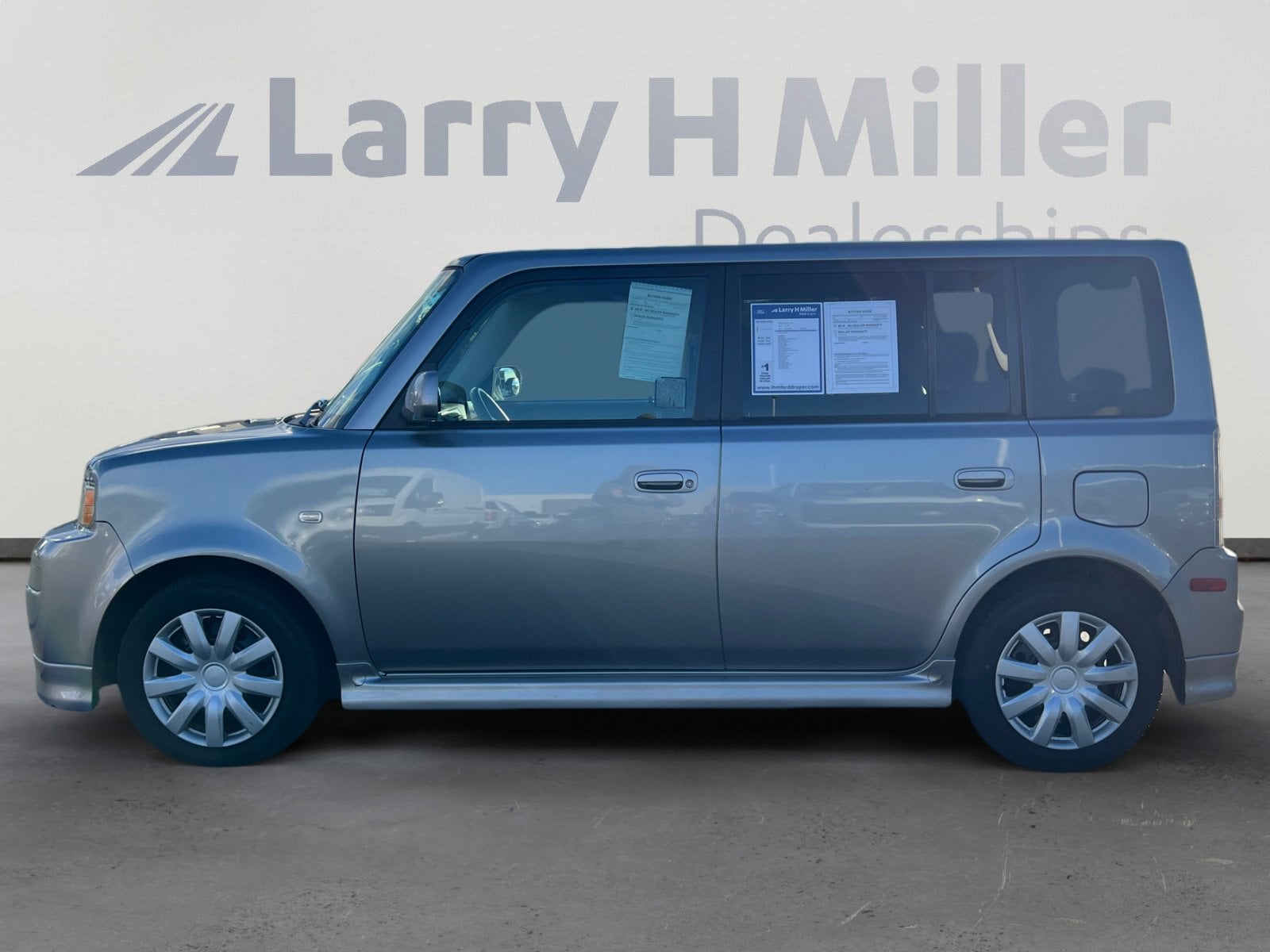 Used 2005 Scion xB Base with VIN JTLKT324054000554 for sale in Draper, UT