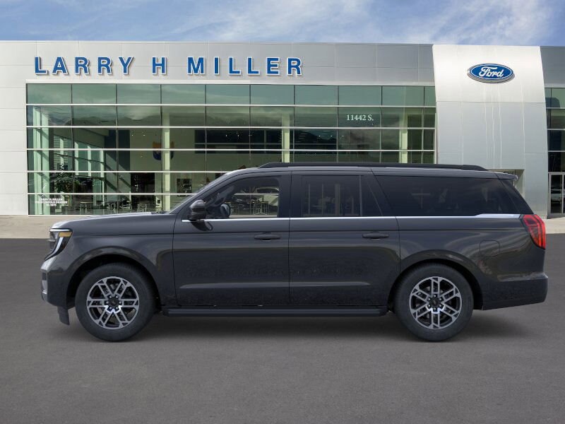 2025 Ford Expedition MAX photo 3