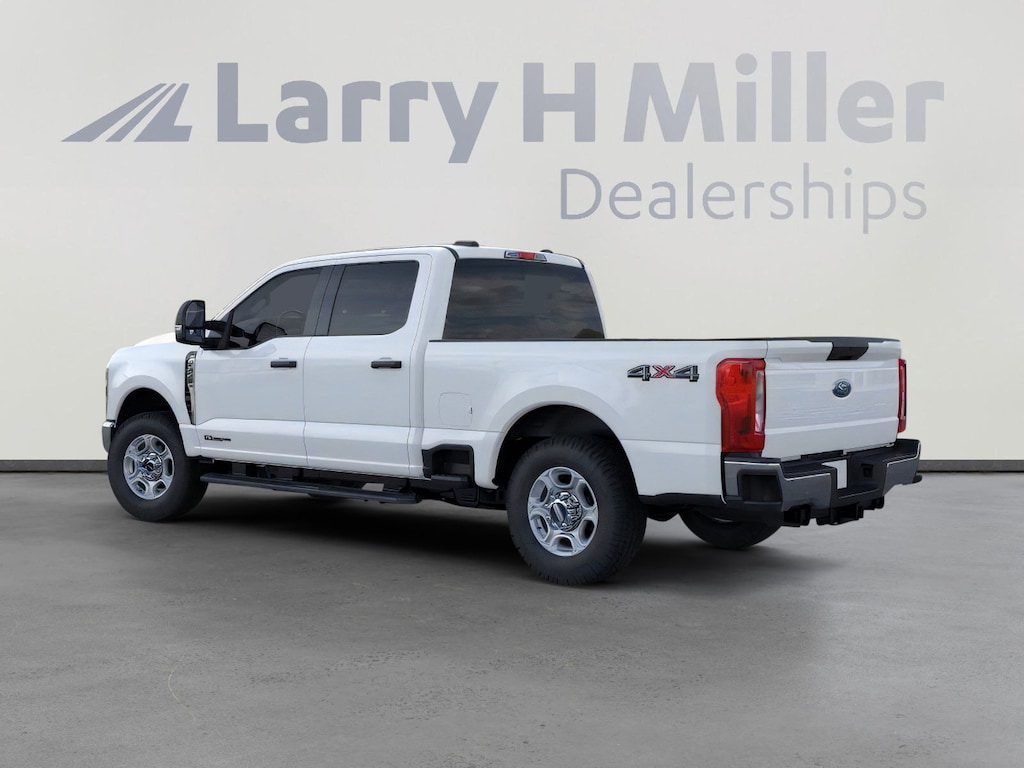 New 2026 Ford Super Duty F-350 SRW XLT 4WD Crew Cab 6-3/4' Box V8 Engine