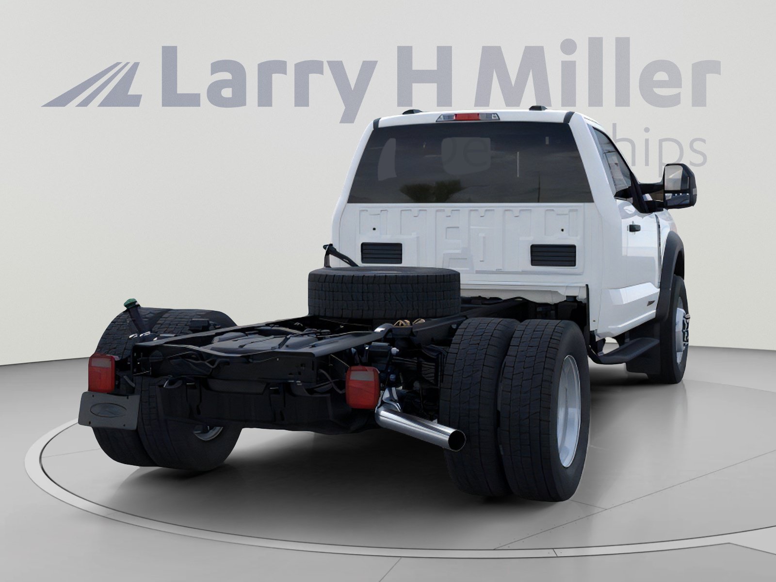 2025 Ford F-550 Super Duty Chassis Cab XL - Photo 8