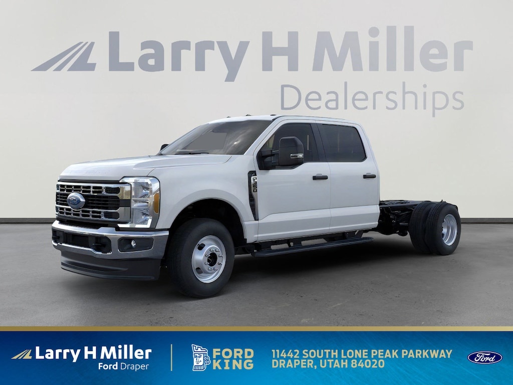 New 2026 Ford Super Duty F-350 DRW XL 4WD Crew Cab 179" WB 60" CA V8 Engine