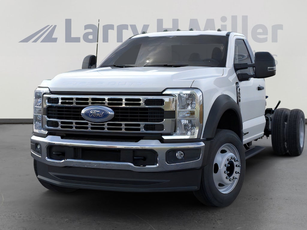 New 2025 Ford Super Duty F-550 DRW XL 4X4 CHASSIS CAB DRW/169 V8 Engine