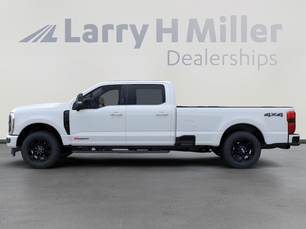 New 2026 Ford Super Duty F-350 SRW LARIAT 4WD Crew Cab 8' Box V8 Engine