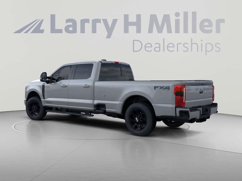 New 2026 Ford Super Duty F-350 SRW LARIAT 4WD Crew Cab 8' Box V8 Engine