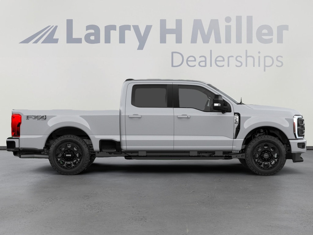 New 2026 Ford Super Duty F-250 SRW XLT 4WD Crew Cab 8' Box V8 Engine