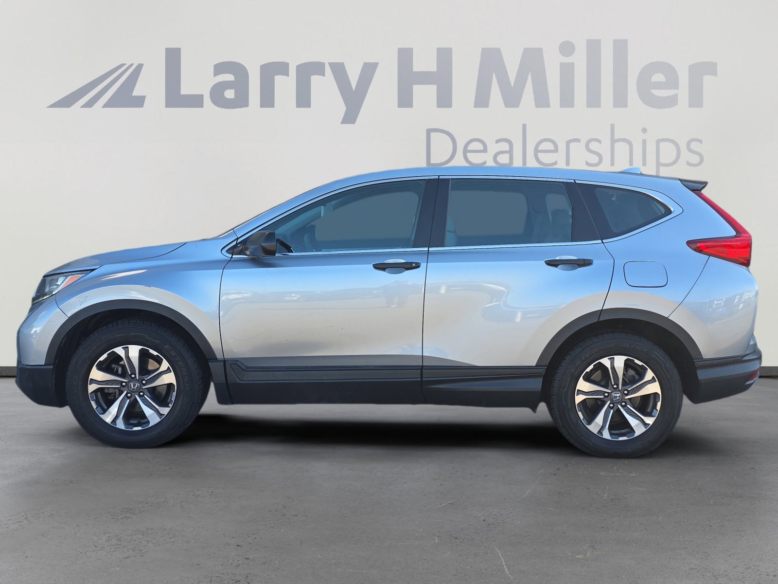 2018 Honda CR-V LX photo 2