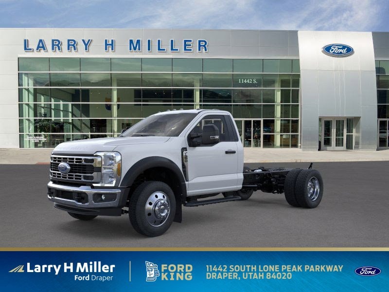 2025 Ford F-550 Super Duty Chassis Cab XLT's photo