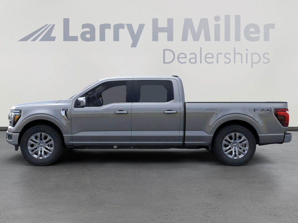 New 2025 Ford F-150 LARIAT 4WD SuperCrew 5-1/2' Box V6 Engine