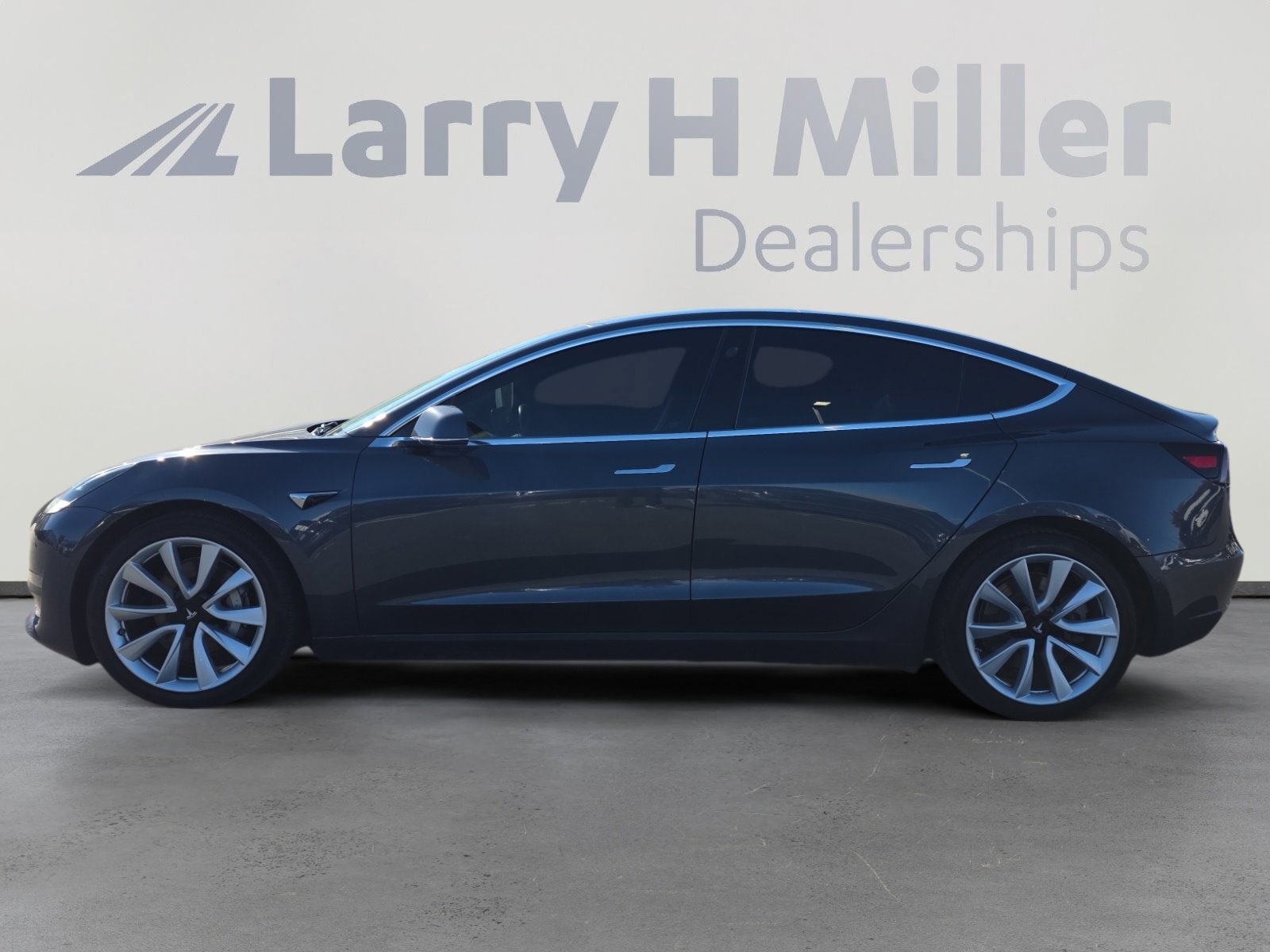 Used 2018 Tesla Model 3 Long Range Dual Motor with VIN 5YJ3E1EB6JF090675 for sale in Draper, UT