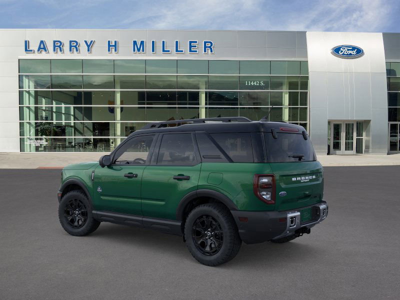 2025 Ford Bronco Sport Outer Banks photo 2