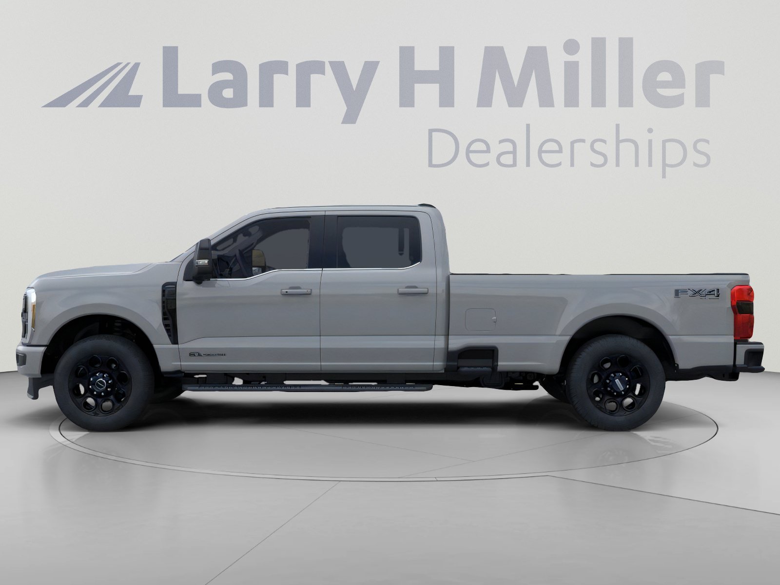 New 2026 Ford Super Duty F-350 SRW LARIAT 4WD Crew Cab 8' Box V8 Engine