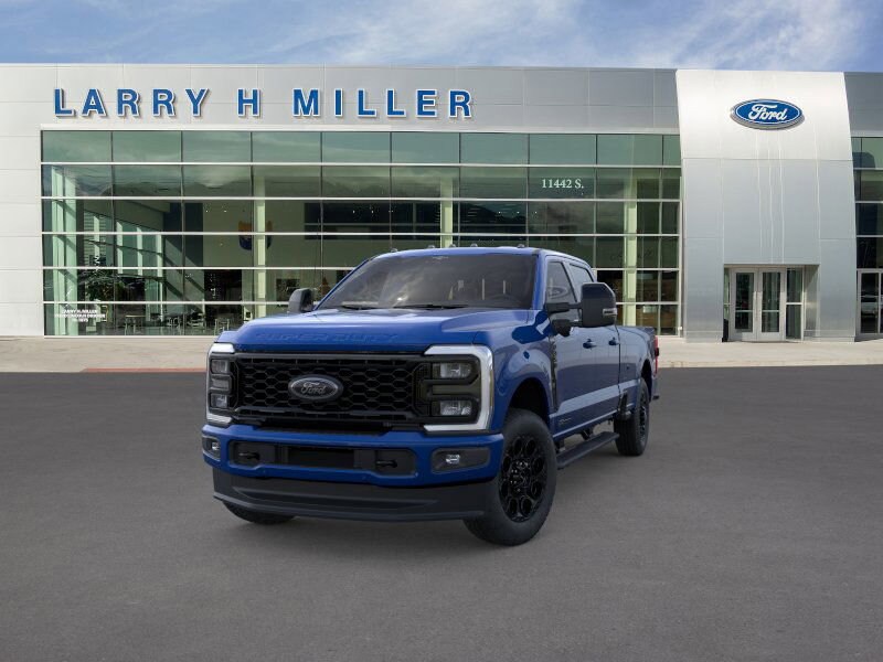 2026 Ford F-350 Lariat photo 2