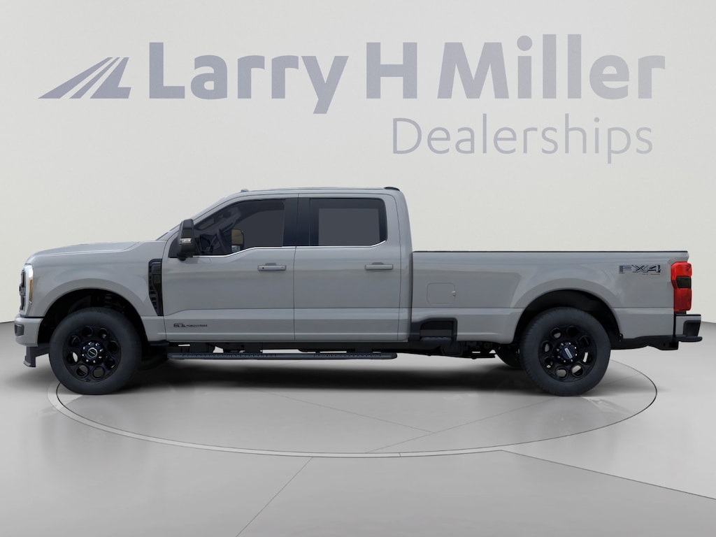 New 2026 Ford Super Duty F-350 SRW LARIAT 4WD Crew Cab 8' Box V8 Engine