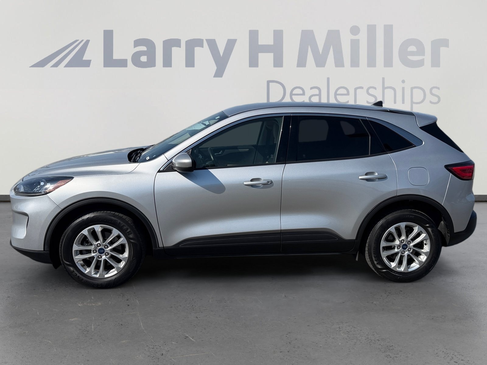 Used 2020 Ford Escape SE with VIN 1FMCU9G69LUB68373 for sale in Draper, UT