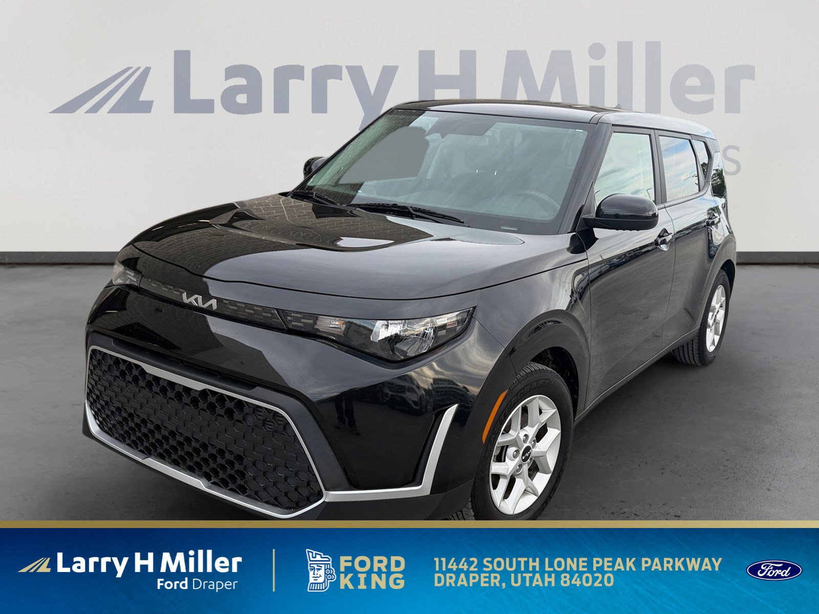 2023 Kia Soul 2.0L S IVT's photo