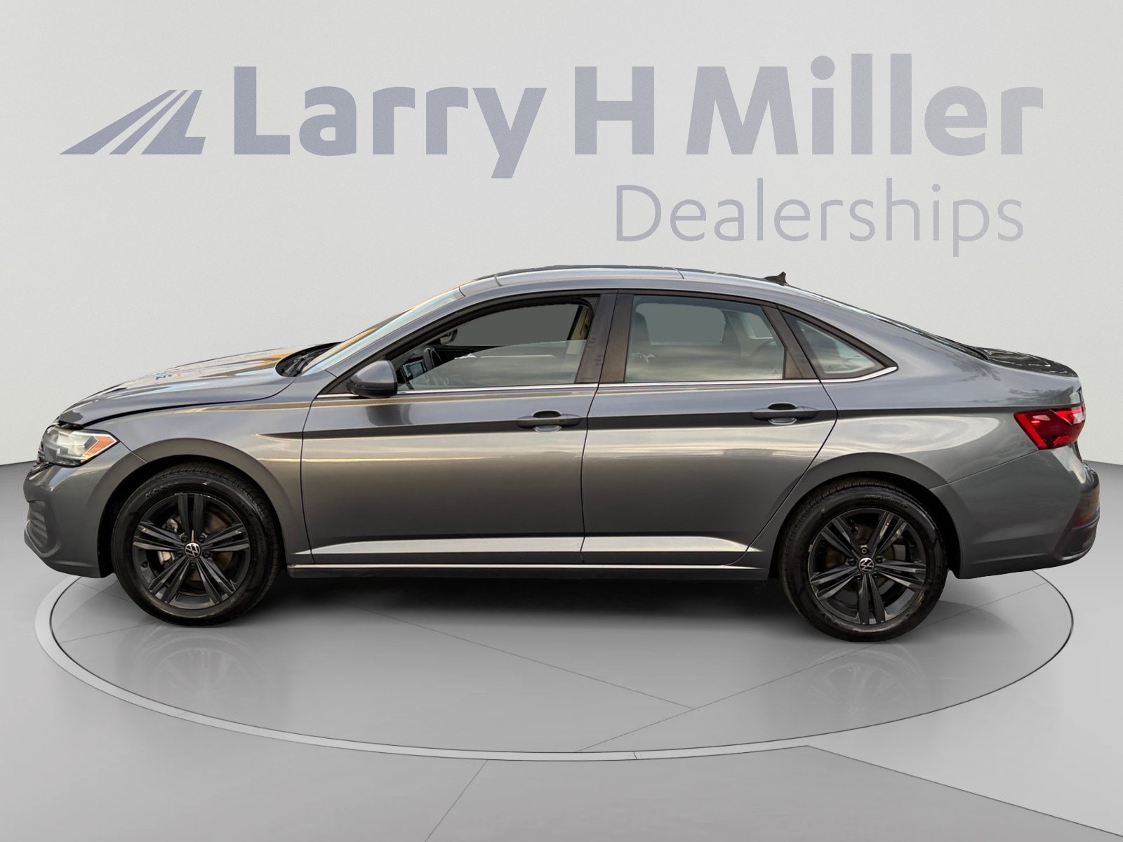 Used 2022 Volkswagen Jetta SE with VIN 3VW7M7BU8NM015987 for sale in Draper, UT