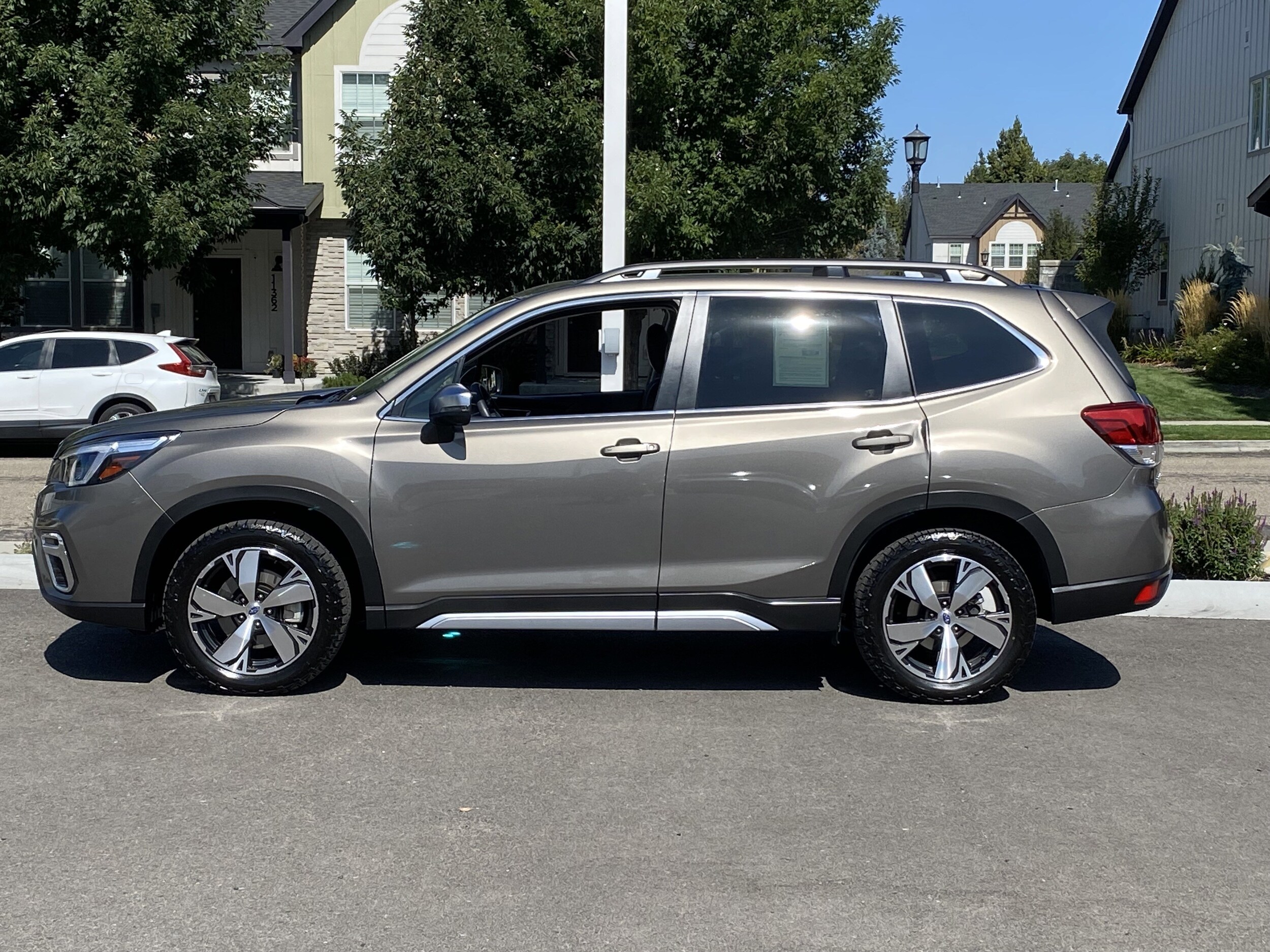 2021 Subaru Forester Touring photo 2