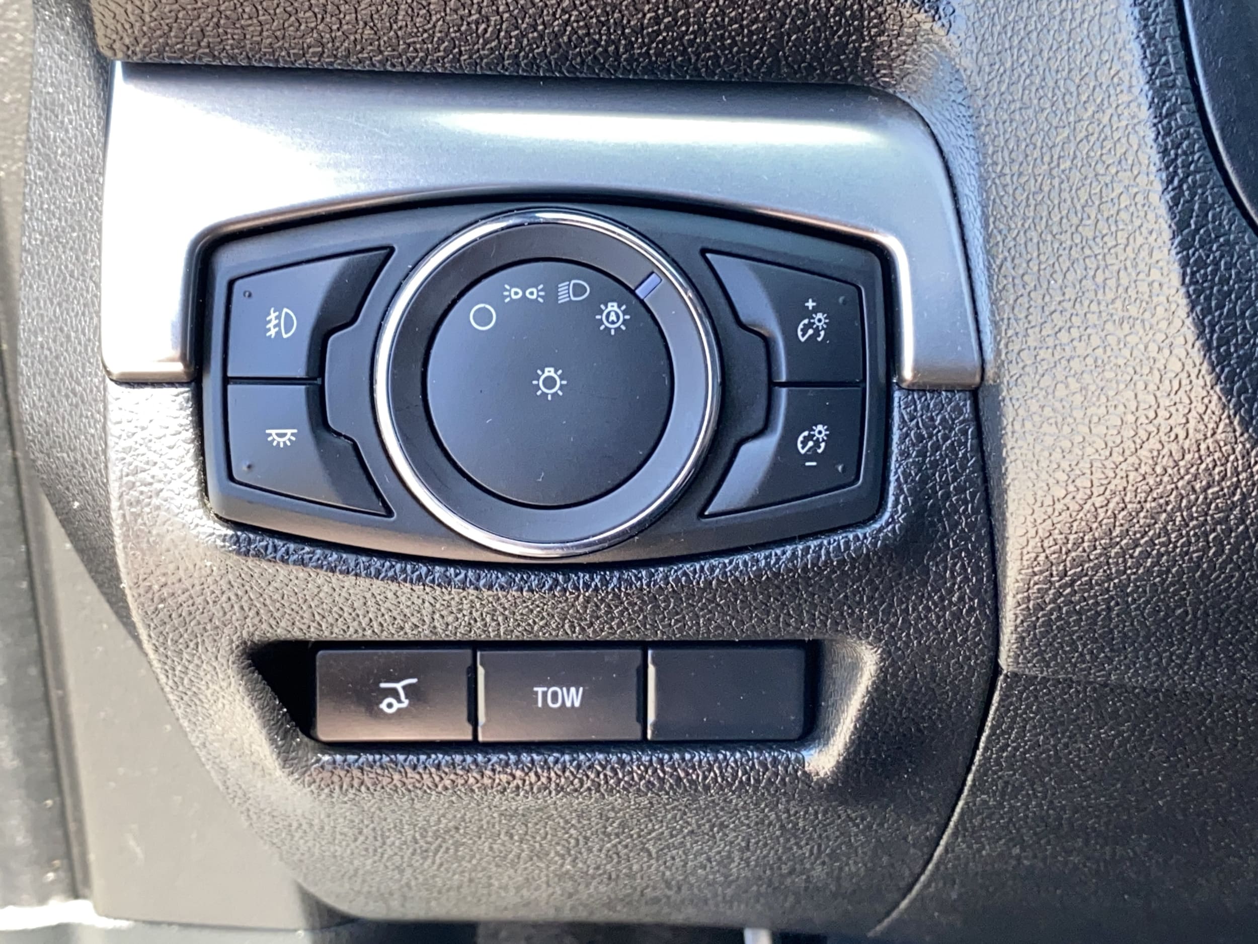 2018 Ford Explorer XLT - Photo 27
