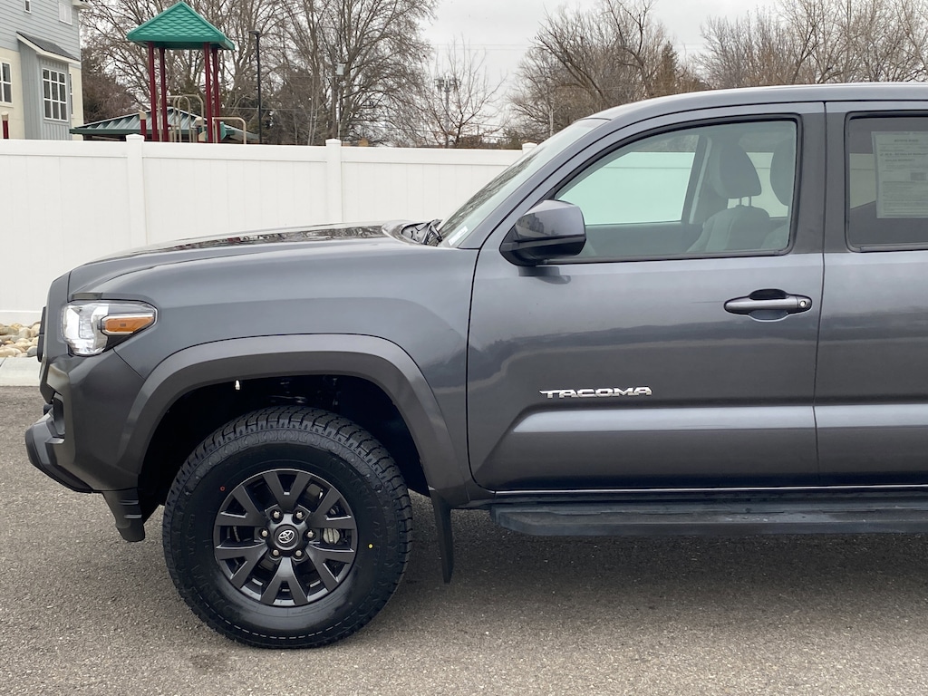 Used 2022 Toyota Tacoma 2WD SR5 Truck Double Cab
